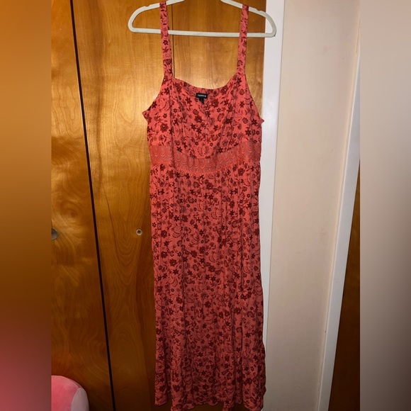 Torrid Maxi Rayon Slub Lace Up Tiered Dress size 3 nwt - Picture 10 of 13